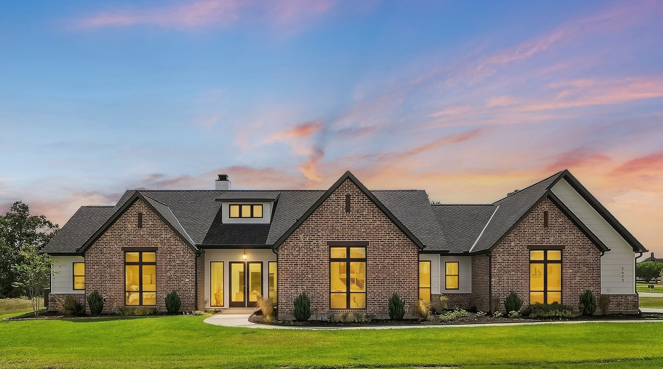 Evangeline Builders - 5623 Mill Water Ct. at twilight